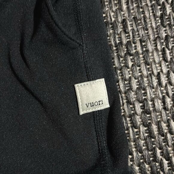 Vuori women’s performance joggers - Picture 5 of 8